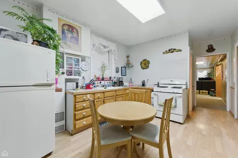 Kitchen - 1448 W Taylor St, Chicago, IL 60607 photo 1 of 3