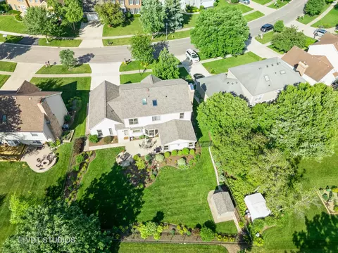 33 Citation Cir, Wheaton, IL 60189 photo 47