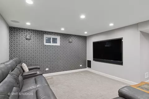 33 Citation Cir, Wheaton, IL 60189 photo 29