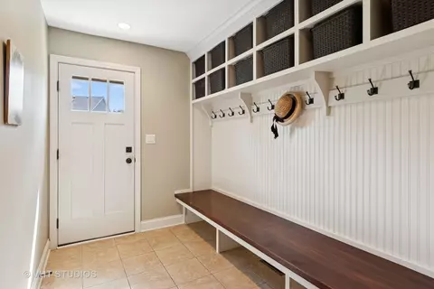 33 Citation Cir, Wheaton, IL 60189 photo 17