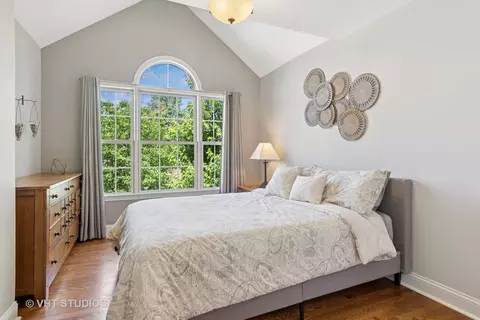 33 Citation Cir, Wheaton, IL 60189 photo 22