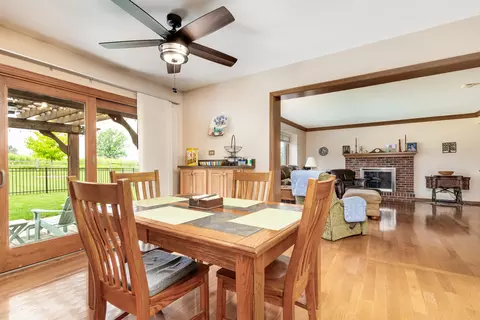 Dining - 420 Fairway View Dr, Algonquin, IL 60102 photo 3 of 3