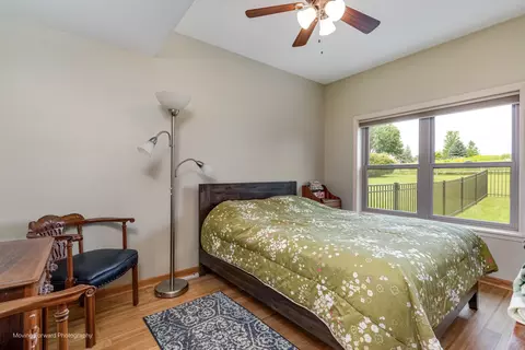 Bedroom - 420 Fairway View Dr, Algonquin, IL 60102 photo 1 of 3