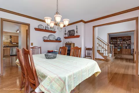 Dining - 420 Fairway View Dr, Algonquin, IL 60102 photo 1 of 3