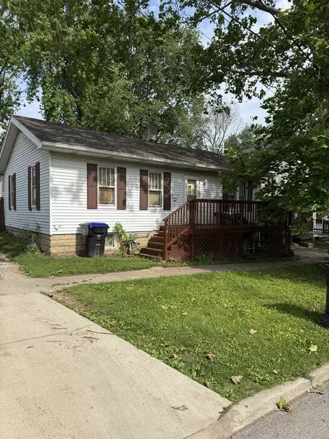 409 Catherine St, Bloomington, IL 61701