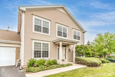133 W Park Ave #A, Sugar Grove, IL 60554