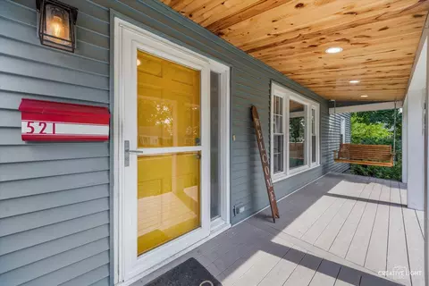 521 S Blanchard St, Wheaton, IL 60187 photo 3