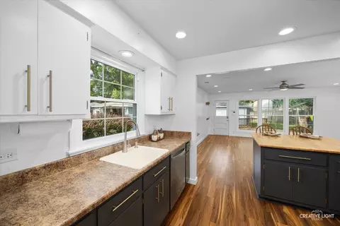 521 S Blanchard St, Wheaton, IL 60187 photo 7