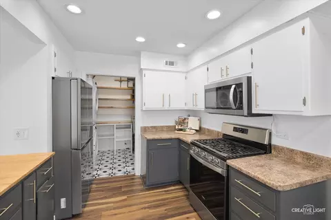 521 S Blanchard St, Wheaton, IL 60187 photo 8
