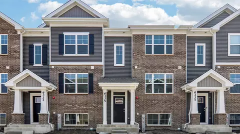 6335 Ulster Dr, Tinley Park, IL 60477