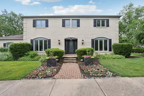 102 E Adelia St, Elmhurst, IL 60126