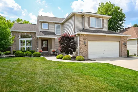 678 Larch Dr, Carol Stream, IL 60188