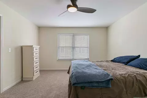 Bedroom - 9207 E Prairie Rd, Evanston, IL 60203 photo 3 of 3