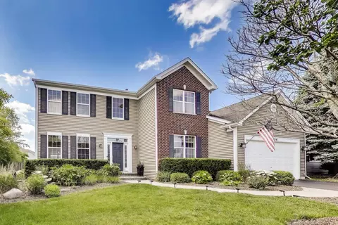 2504 Bluewater Dr, Wauconda, IL 60084