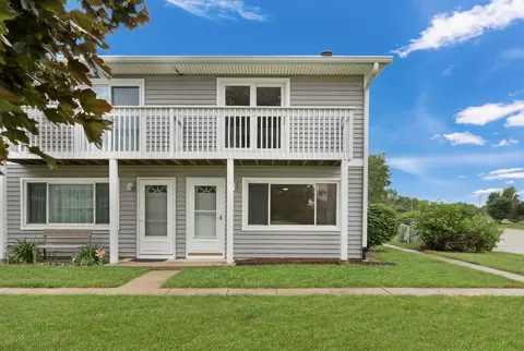 17525 W Walnut Ln, Gurnee, IL 60031