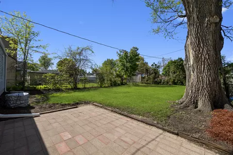 Exterior - 684 Cooper Ave, Elgin, IL 60120 photo 5 of 5