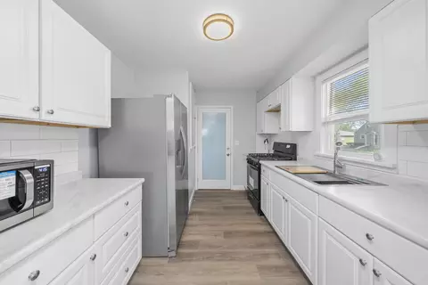 Entry Way - 684 Cooper Ave, Elgin, IL 60120 photo 1 of 1