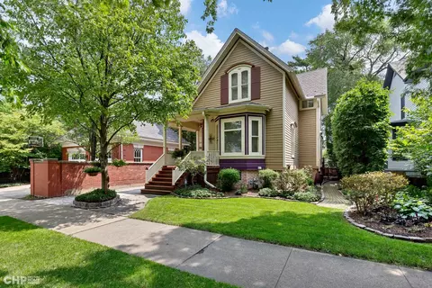 1325 Judson Ave, Evanston, IL 60201