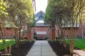 27 E Hattendorf Ave #513, Roselle, IL 60172