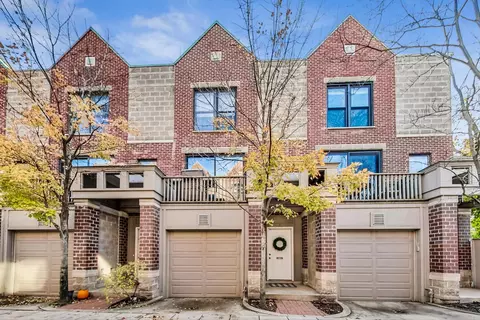 2743 N Wayne Ave #B, Chicago, IL 60614