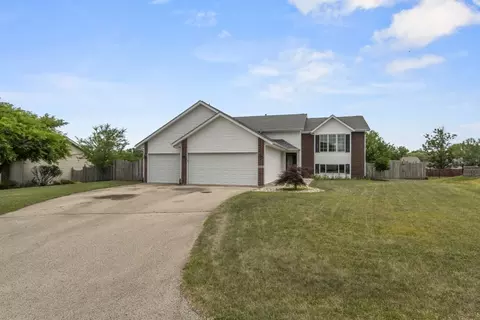 6072 Nimtz Ct, Loves Park, IL 61111
