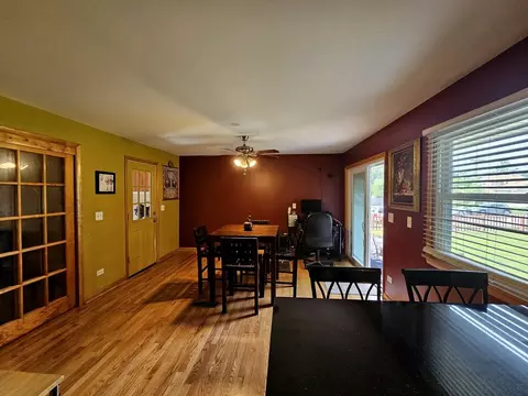 155 S Mclean Blvd, Elgin, IL 60123 photo 11