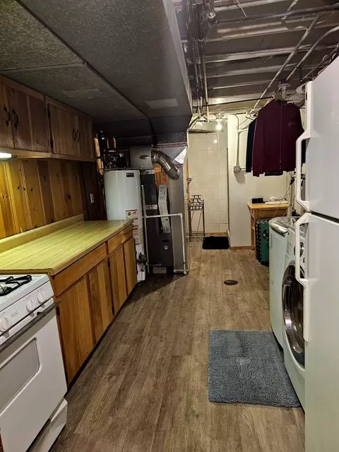 155 S Mclean Blvd, Elgin, IL 60123 photo 27
