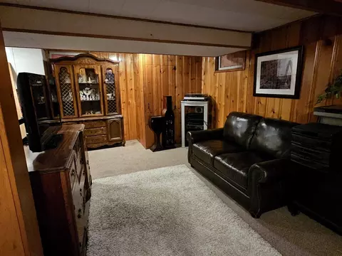 155 S Mclean Blvd, Elgin, IL 60123 photo 21