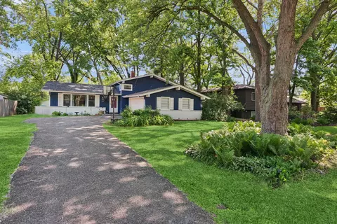 Undisclosed, Glen Ellyn, IL 60137