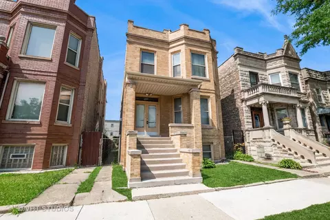 4026 W Cermak Rd, Chicago, IL 60623