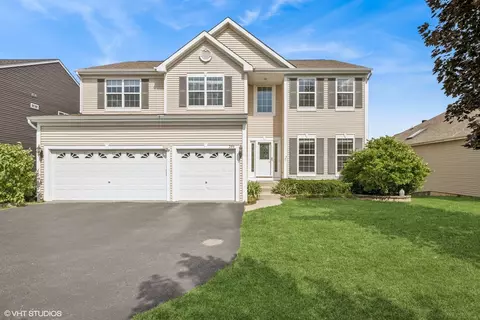 299 Cross Creek Ln, Lindenhurst, IL 60046