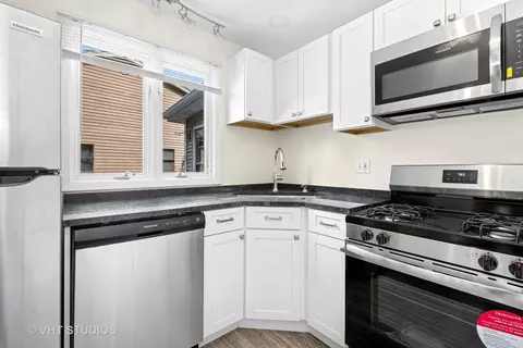 406 E Tower Dr, Tower Lakes, IL 60010 photo 8