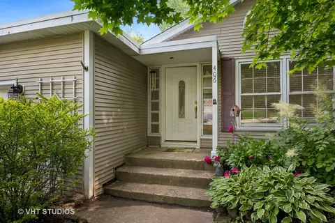 406 E Tower Dr, Tower Lakes, IL 60010 photo 2