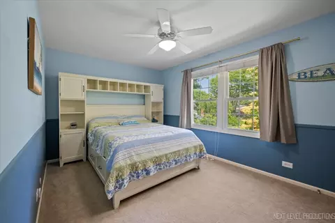 Bedroom - 1009 E Bailey Rd, Naperville, IL 60565 photo 3 of 5