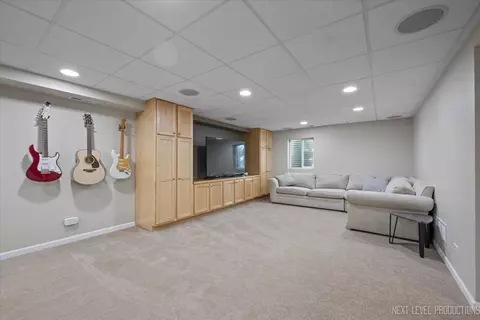 Other - 1009 E Bailey Rd, Naperville, IL 60565 photo 2 of 4