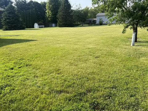 Exterior - 217 E Townline Rd, Lena, IL 61048 photo 2 of 2