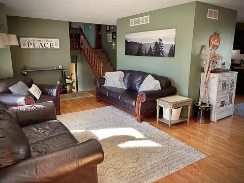 Living - 606 Briarwood Dr, Danvers, IL 61732 photo 2 of 2