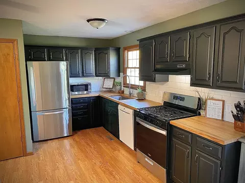 Kitchen - 606 Briarwood Dr, Danvers, IL 61732 photo 1 of 2