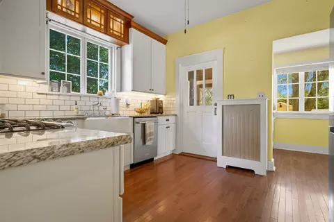 209 N West St, Danvers, IL 61732 photo 9