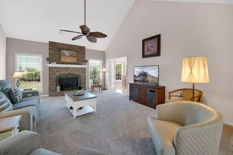 Living - 3720 Bunker Hill Dr, Algonquin, IL 60102 photo 1 of 2