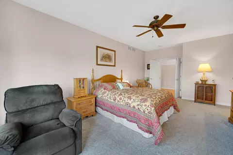 Bedroom - 3720 Bunker Hill Dr, Algonquin, IL 60102 photo 3 of 4