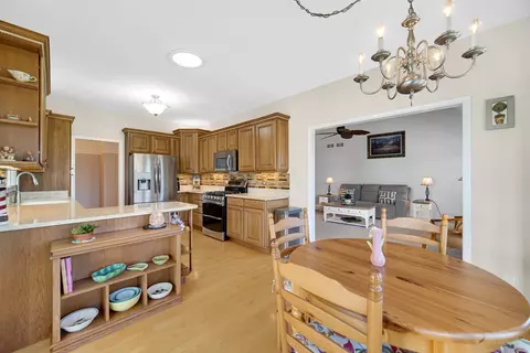 Kitchen - 3720 Bunker Hill Dr, Algonquin, IL 60102 photo 4 of 4