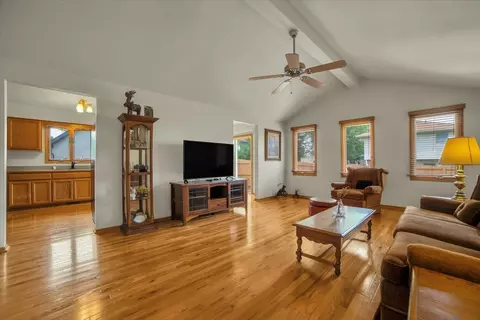 1801 Great Falls Dr, Plainfield, IL 60586 photo 4