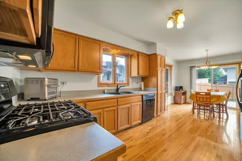 1801 Great Falls Dr, Plainfield, IL 60586 photo 12
