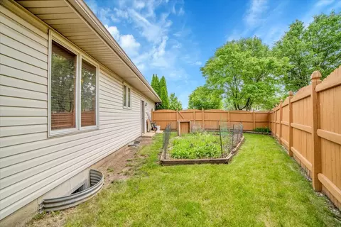 1801 Great Falls Dr, Plainfield, IL 60586 photo 35