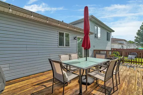 512 Creekside Cir, Minooka, IL 60447 photo 32