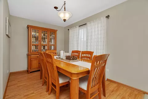 512 Creekside Cir, Minooka, IL 60447 photo 9