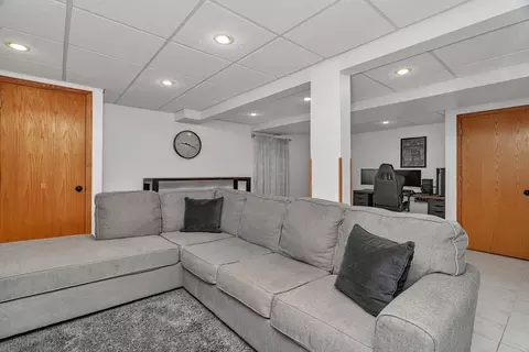 512 Creekside Cir, Minooka, IL 60447 photo 27