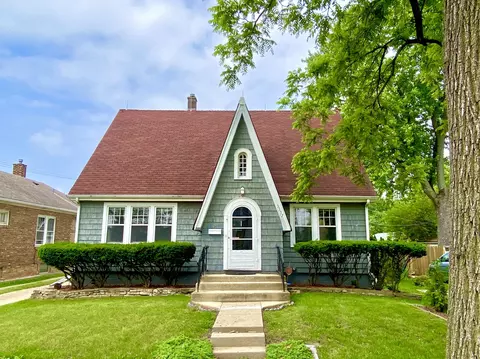 3332 Halsted St, Steger, IL 60475