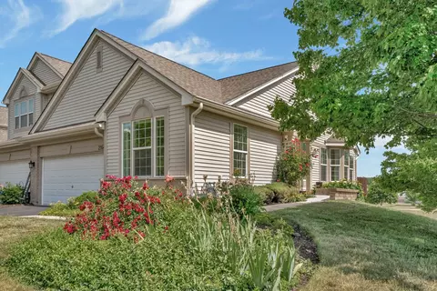 2164 Muirfield Ct #2164, Yorkville, IL 60560
